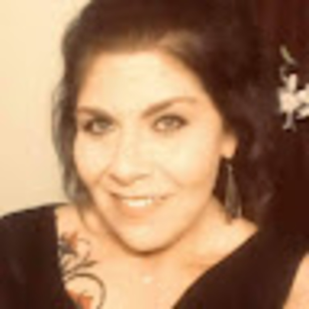 Meet your Posher, Crystal